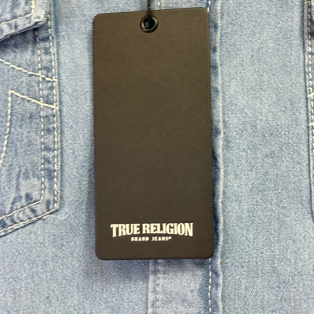 True Religion Light Blue‎ Chambrey Sz Medium snap up shirt